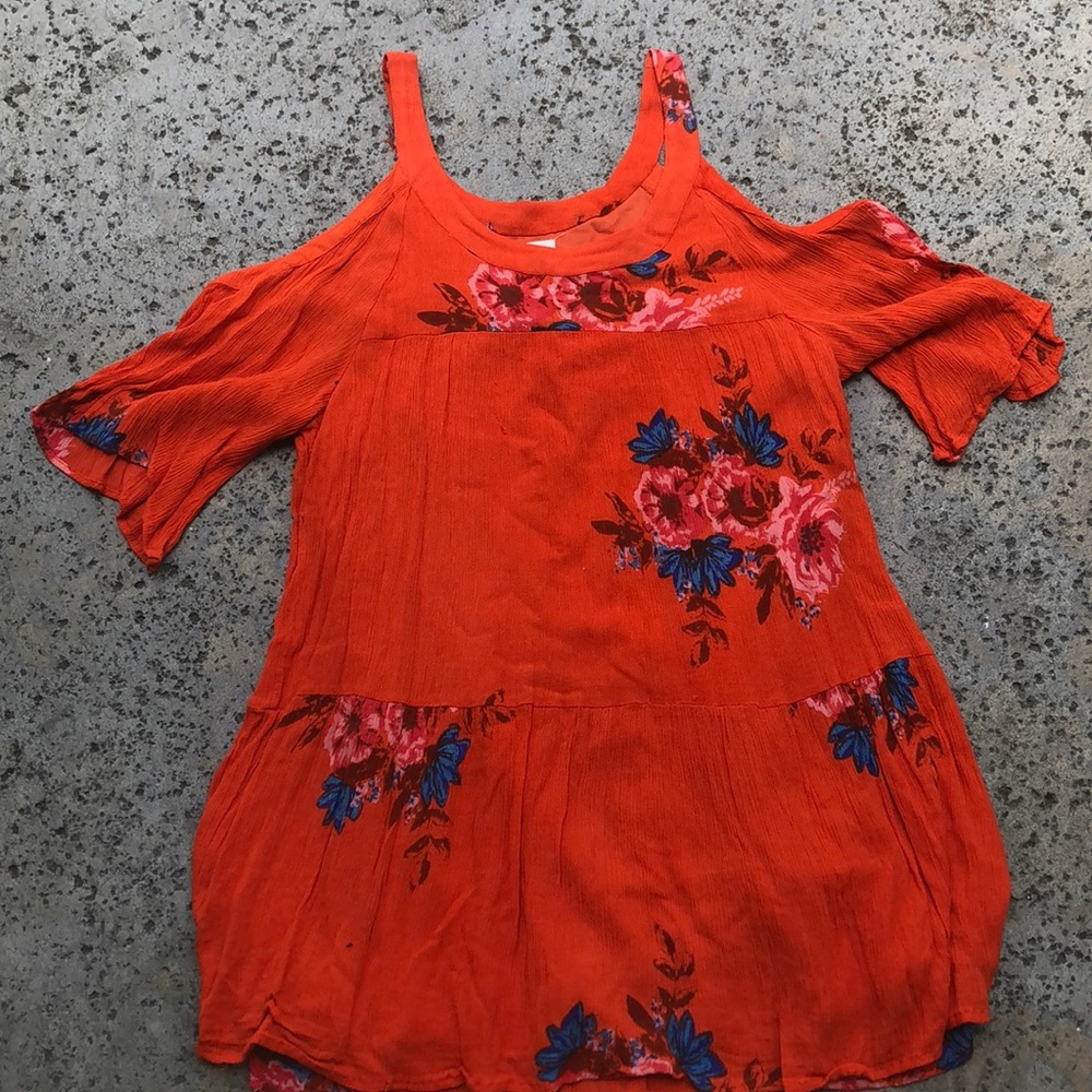 O’NEILL ladies blouse.